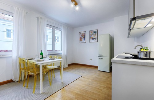 Wurzburg City Centre Apartment | Central, modern city apartment