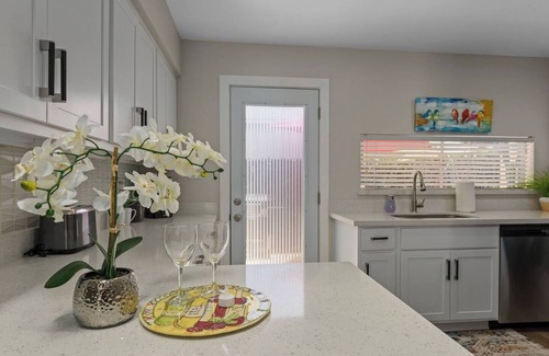 Randolph Court Condo | Central Phoenix trendy Executive Townhome!