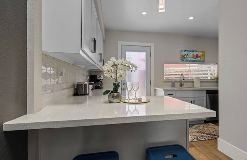 Randolph Court Condo | Central Phoenix trendy Executive Townhome!