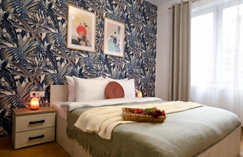 Bucharest City-Centre Apartment | Central Retreat - Modern Accommodation on Magheru Blvd