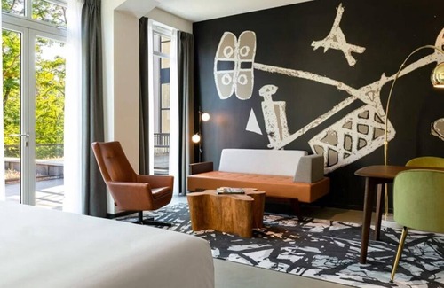 Kralingen-Crooswijk House | Central Rotterdam Boutique Stay Near Slaakhuys, Shopping & Cultural Hotspots