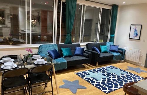 Sheffield City Centre Apartment | Central Sheffield 3BED 3BATH IV Pent-Apartment