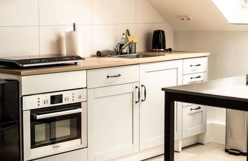 Nordhorn Apartment | Central studio - loft with WLAN & parking space