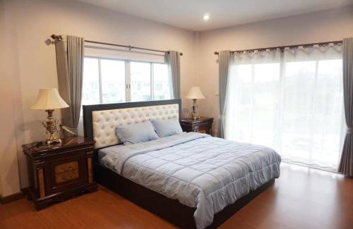 San Pu Loei Villa | Central Villa