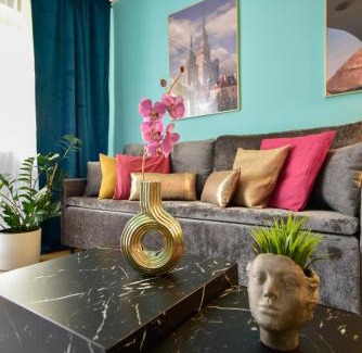Muranow Apartment | Central Warsaw Pol in
