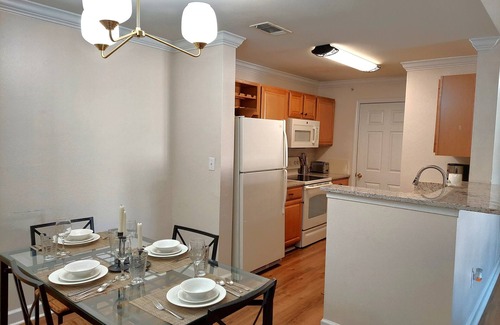 New Tampa Condo | Centrally located 2 Bedroom 1 Bath spacious condo