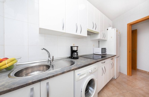 Centro Apartment | Centrally Located Apartment w/Kitchen, A/C, & WiFi - Steps to Dining & Shops