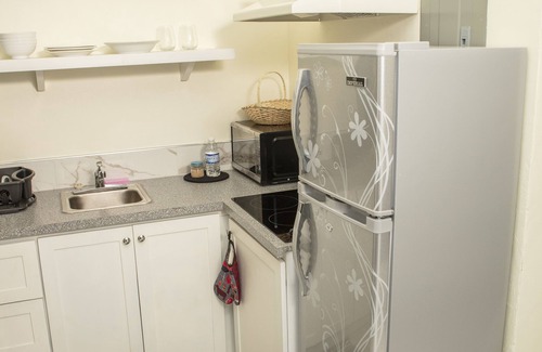 Constant Spring Apartment | Centrally located Cozy Studio