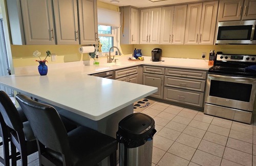 Port Richey House | Centrally located quiet neighborhood, private pool, near restaurants & parks.