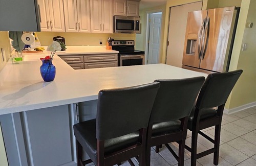 Port Richey House | Centrally located quiet neighborhood, private pool, near restaurants & parks.