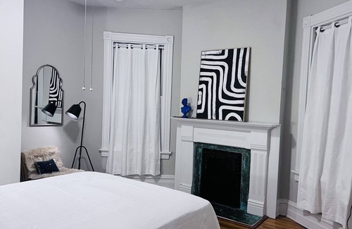 Fan District Apartment | Centrally located to everything! 2 bedroom near VCU fan district
