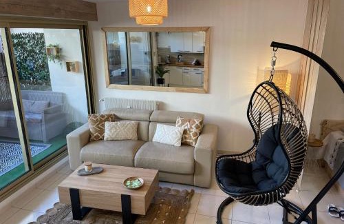 Juan-les-Pins Apartment | Centre de Juan les pins 100m plages Easy Check-in