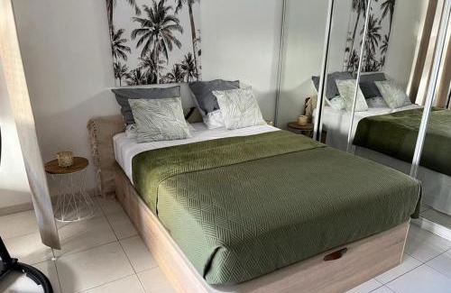 Juan-les-Pins Apartment | Centre de Juan les pins 100m plages Easy Check-in