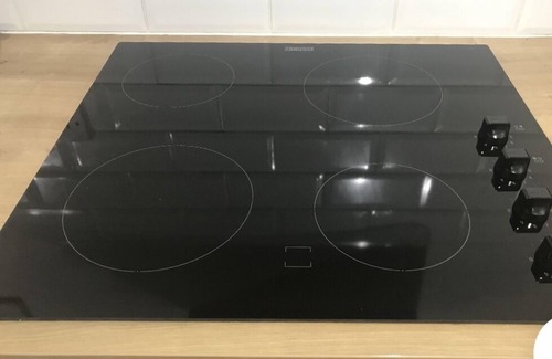 Reading City Centre House | Centre of Town, 3 bedrooms, sleeps 6, own parking and patio close to The Oracle