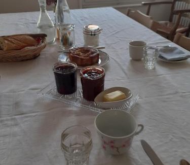 Bernay Bed & Breakfast | Centre ville Chambres dans un appartement d'exception