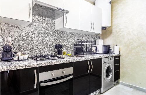 Tangier Apartment | Centre Ville de Tanger, proche de la Plage et Gare