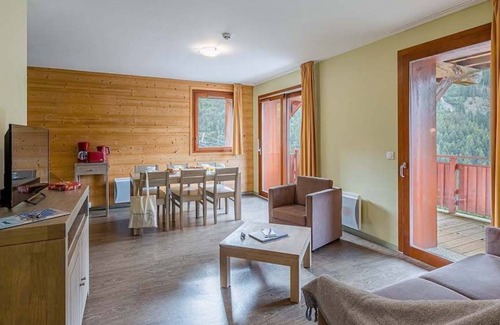 Vaujany Apartment | Centre-ville! Studio pour 4 + proche des remontées