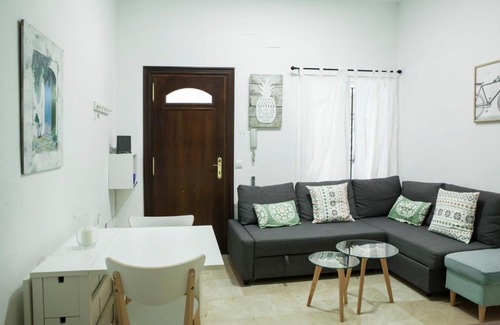 Feria Apartment | CENTRICO, PATIO TIPICO SEVILLANO