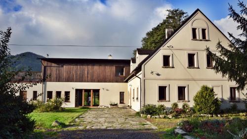 Radkow Bed & Breakfast | Centrum Łąkowa 1