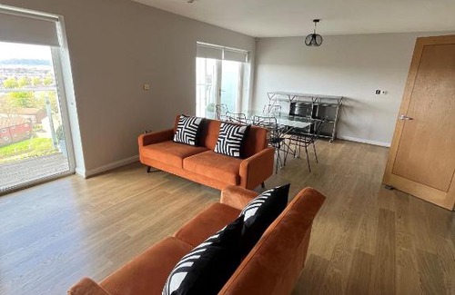 Century Wharf Apartment | Century Wharf Apartments by Urban Space
