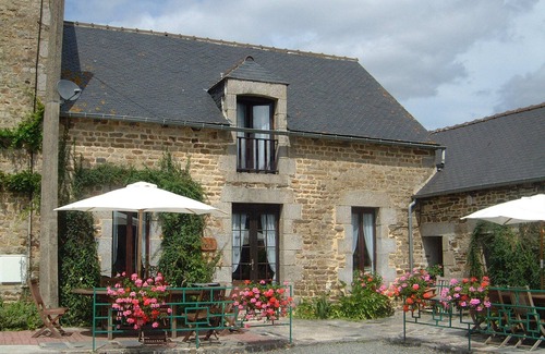 Les Champs-Geraux Cottage | Cerise, family 3 bedroom cottage