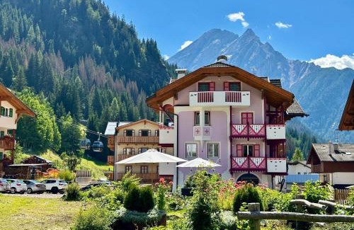 Canazei Apartment | Cesa Planber Apartments Mountain View SKI-IN SKI-OUT