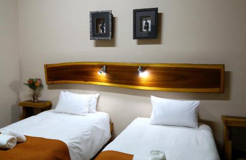 Otjiwarongo Hotel | Cest Si Bon Hotel