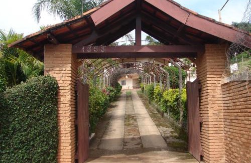 Caiocara House | CHÁCARA ATIBAIA