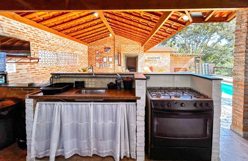 Botucatu House | Chácara com piscina e churrasq em Botucatu/SP