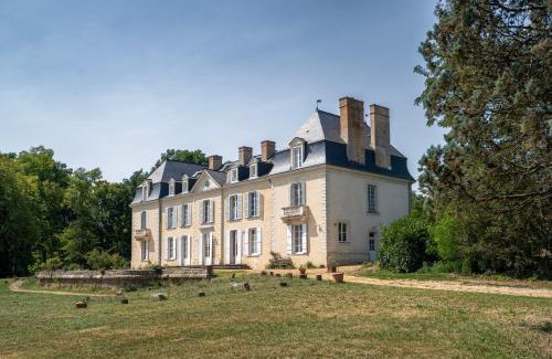 Bazouges-sur-le-Loir Villa | Château de Caillebert
