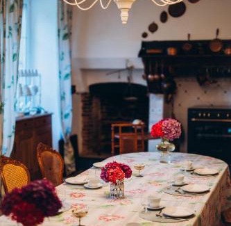Saint-Goazec Bed & Breakfast | Château de KERVOAZEC - Chambres d'hôtes