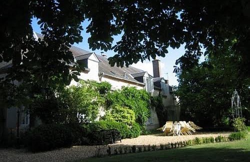 Theillay Bed & Breakfast | Château de la Frégeolière