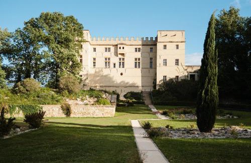 Villevieille Hotel | Château de Pondres