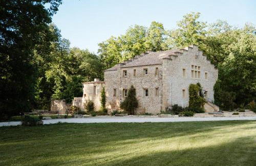 Villevieille Hotel | Château de Pondres