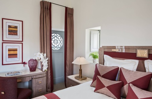 Bommes Hotel | Château Lafaurie-Peyraguey Hôtel & Restaurant LALIQUE
