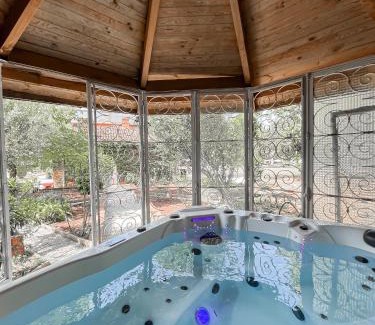 Baziege Bed & Breakfast | Château Lamothe