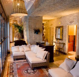 Lussac House | Château Latour Segur Suites & Spa