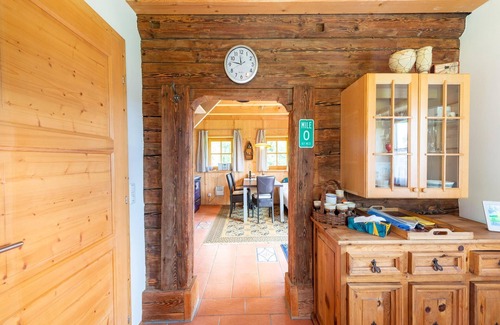 Schwarzenberg am Boehmerwald House | Chalet Schwarzenberg near Ski Lift & Stream