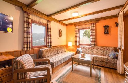 Bad Sankt Leonhard im Lavanttal House | Chalet in Kalchberg near Klippitztörl Ski