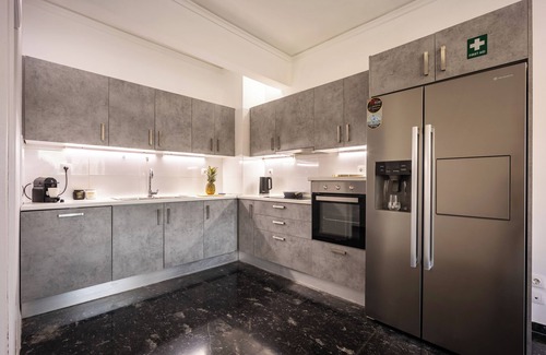 Kallithea Apartment | ChabbyNJoy