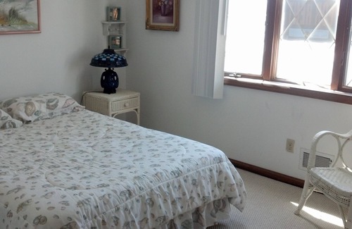 Dover Beaches North House | Chadwick Beach Island 5Br 2 bth Water Front, Spacious Panoramic Bay/water views