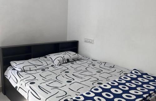 Neyyattinkara House | Chaithritha Ladies Homestay