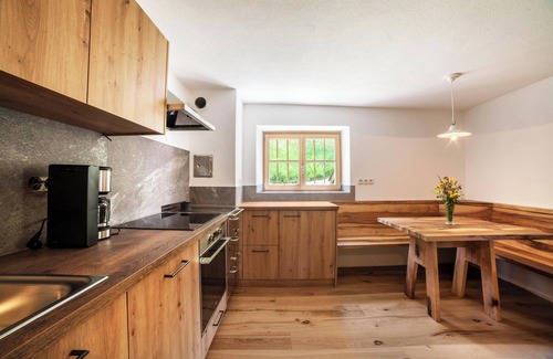 San Leonardo in Passiria Ski Chalet | Chalet "Schnitzers Ferienheisl" with Mountain View, Garden & Wi-Fi