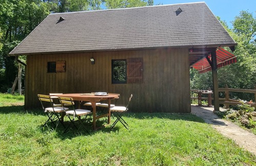 Blanquefort-sur-Briolance Ski Chalet | Chalet house, private heated pool (15/05 to 01/10) at the gateway to the Perigord Noir
