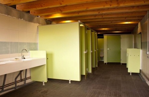 Saint-Mamet-la-Salvetat House | Chalet 3 Lou BRAISADOU on a farm, with heated indoor swimming pool