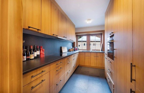 Sankt Moritz-Bad Apartment | Chalet 3bedr with parking in St Moritz