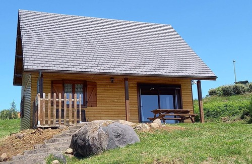 Saint-Genes-Champespe Ski Chalet | Chalet 6 people near Super-Besse