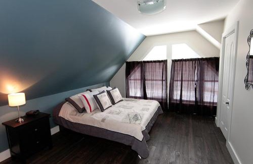 Stoneham Ski Chalet | Chalet 9028 Chemin des Alpages by Les Chalets Alpins