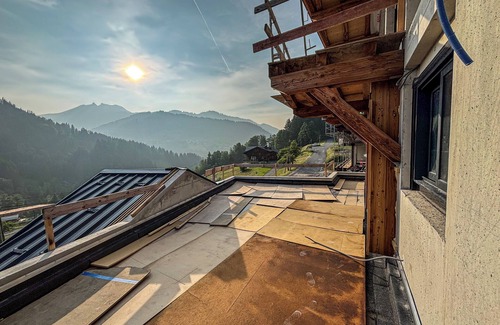 Les Gets Ski Chalet | Chalet APY - Large new chalet with terrace, 6 bedrooms, wifi, balcony etc.