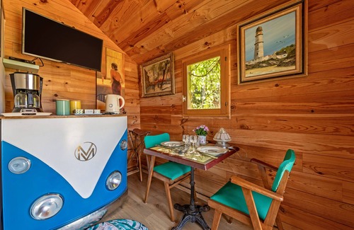 Plougastel-Daoulas Ski Chalet | Chalet 'Avec Jardin Vue Mer 100m' with Sea View, Private Terrace and Private Garden